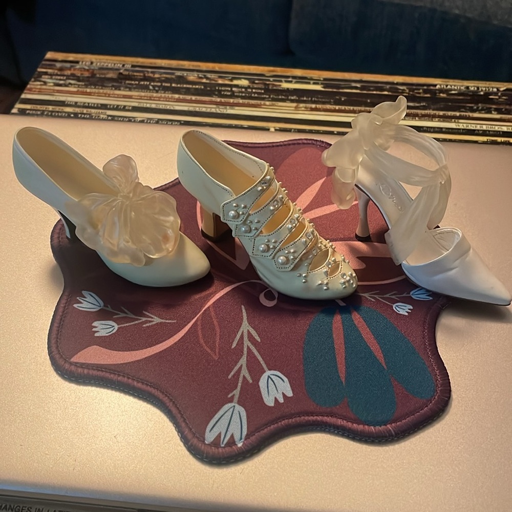 Just The Right Shoe Cream Heels Artistic Design